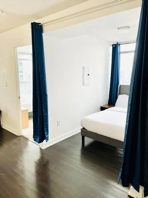 Apartment Royal Suite Toronto